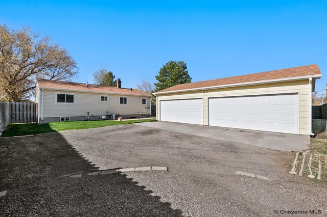 4004 E 9TH ST, Cheyenne, WY 82001