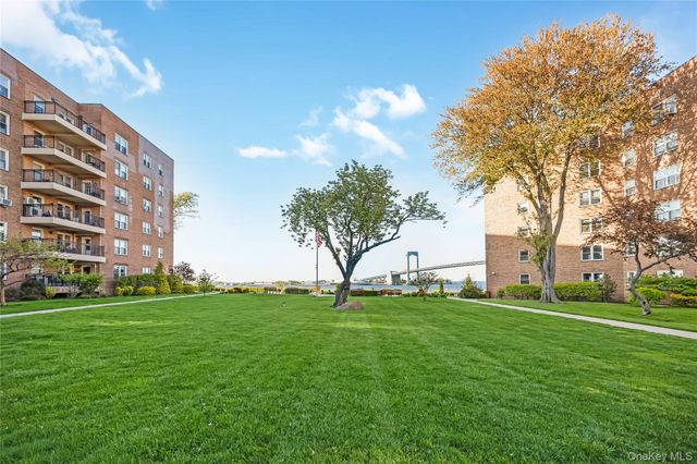 162-41 Powells Cove Boulevard 6S, Whitestone, NY 11357