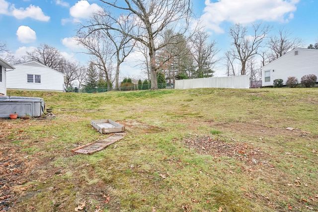 290 Newton Rd, Springfield, MA 01118