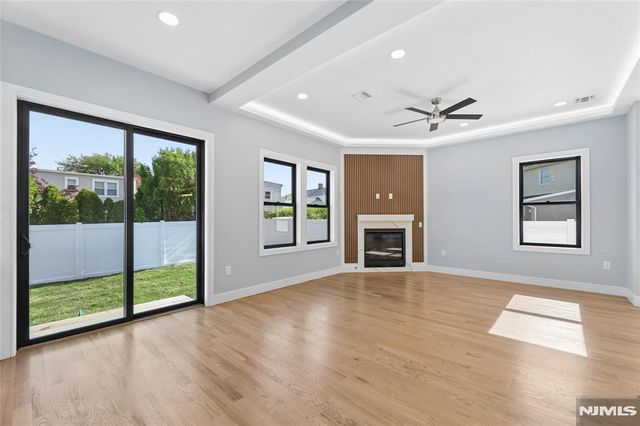 9 Cole Street, Bergenfield, NJ 07621