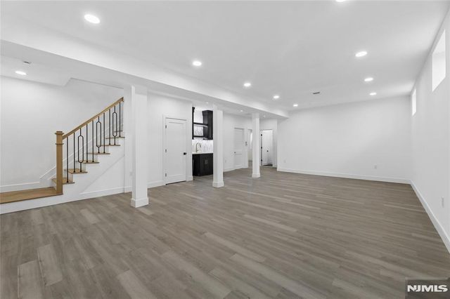 9 Cole Street, Bergenfield, NJ 07621