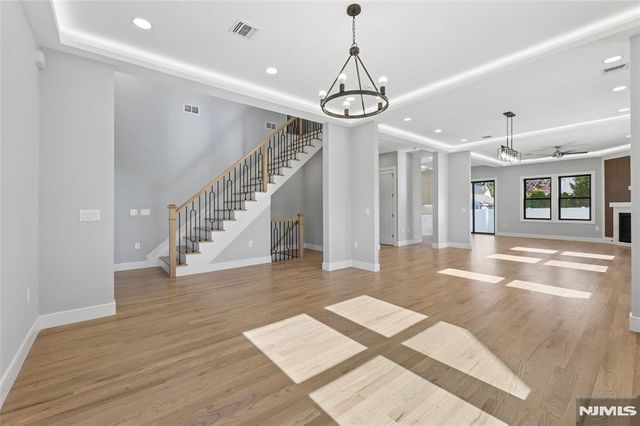 9 Cole Street, Bergenfield, NJ 07621