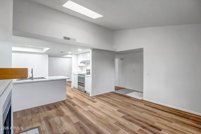 2020 W UNION HILLS Drive 137, Phoenix, AZ 85027