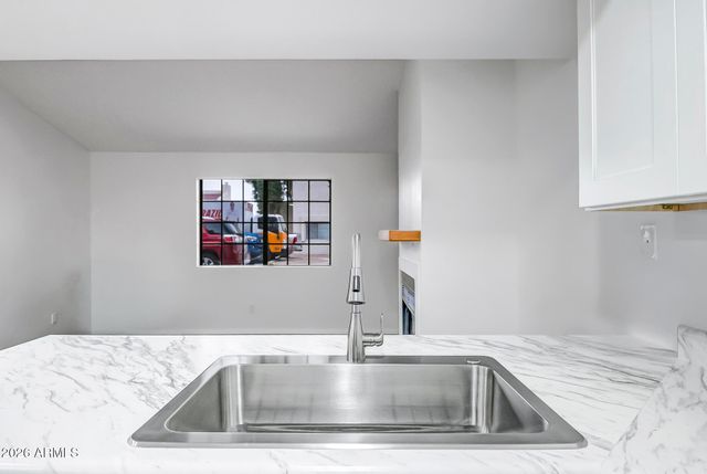 2020 W UNION HILLS Drive 137, Phoenix, AZ 85027