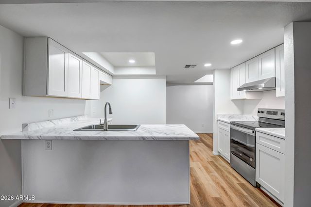 2020 W UNION HILLS Drive 137, Phoenix, AZ 85027