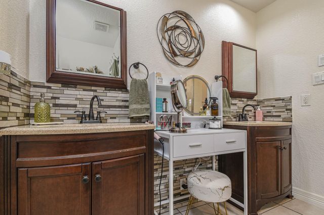 3814 Pecan Circle, La Porte, TX 77571