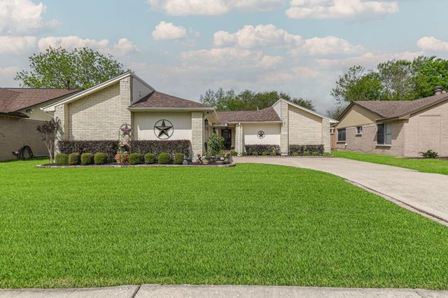 3814 Pecan Circle, La Porte, TX 77571