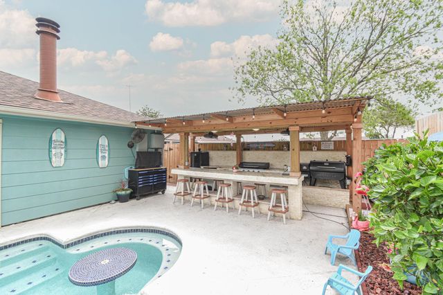 3814 Pecan Circle, La Porte, TX 77571