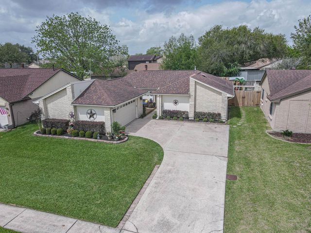 3814 Pecan Circle, La Porte, TX 77571