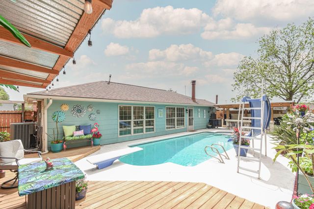 3814 Pecan Circle, La Porte, TX 77571