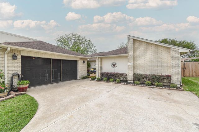 3814 Pecan Circle, La Porte, TX 77571