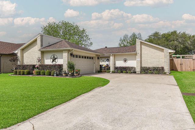 3814 Pecan Circle, La Porte, TX 77571