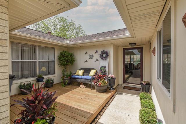 3814 Pecan Circle, La Porte, TX 77571