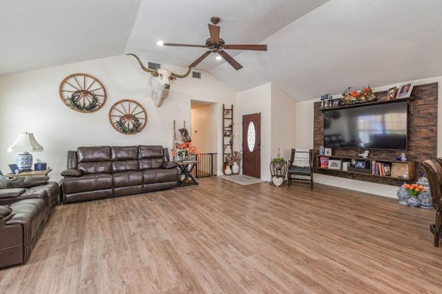 3814 Pecan Circle, La Porte, TX 77571