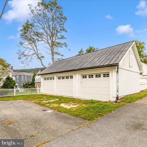 1 W MAIN ST, Burkittsville, MD 21718