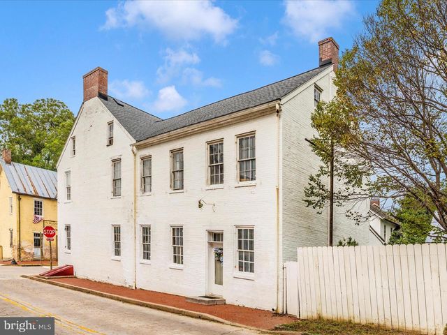 1 W MAIN ST, Burkittsville, MD 21718