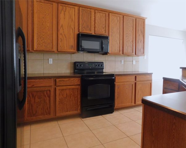 1840 Ringtail Drive, Little Elm, TX 75068