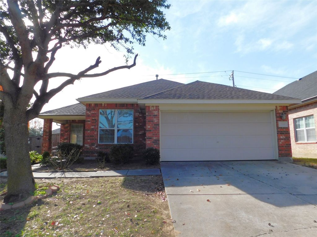 1840 Ringtail Drive, Little Elm, TX 75068