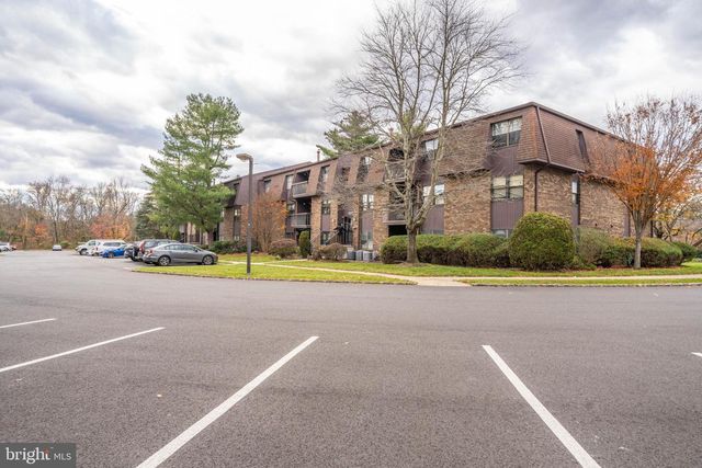 1814 OLD STONE MILL, East Windsor, NJ 08512