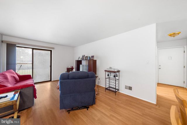 1814 OLD STONE MILL, East Windsor, NJ 08512