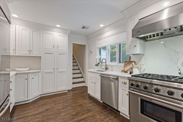 4 Marquette Rd, Montclair Twp., NJ 07043