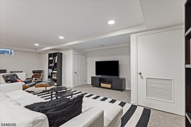 4 Marquette Rd, Montclair Twp., NJ 07043