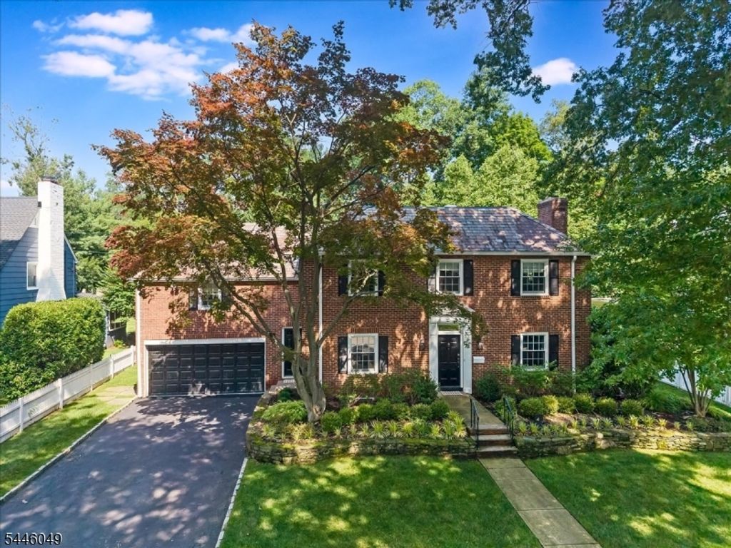 4 Marquette Rd, Montclair Twp., NJ 07043