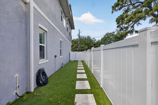 6706 S STERLING AVE S STERLING AVENUE, Tampa, FL 33611