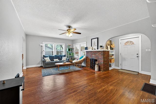 409 Steinhagen Road, Warrenton, MO 63383