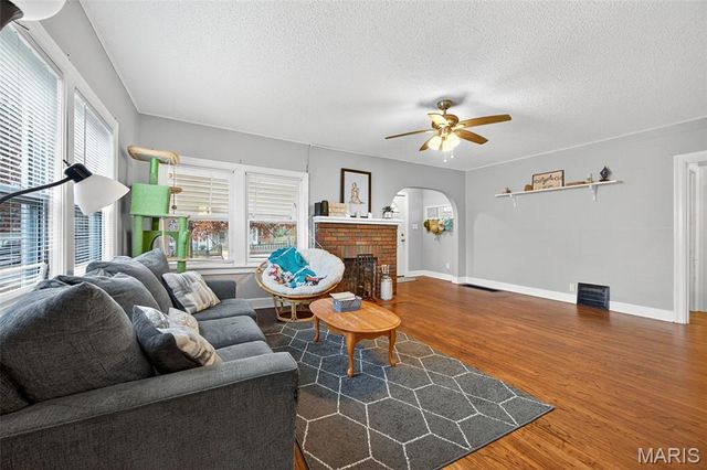 409 Steinhagen Road, Warrenton, MO 63383