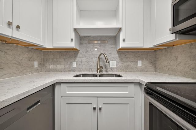 2601 Bellefontaine Street B114 Street B114, Houston, TX 77025