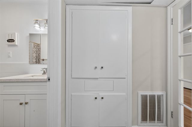 2601 Bellefontaine Street B114 Street B114, Houston, TX 77025