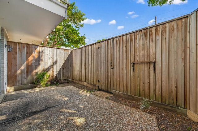2601 Bellefontaine Street B114 Street B114, Houston, TX 77025