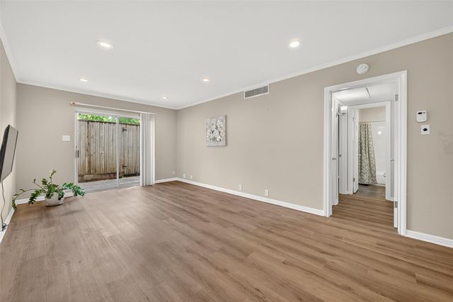 2601 Bellefontaine Street B114 Street B114, Houston, TX 77025