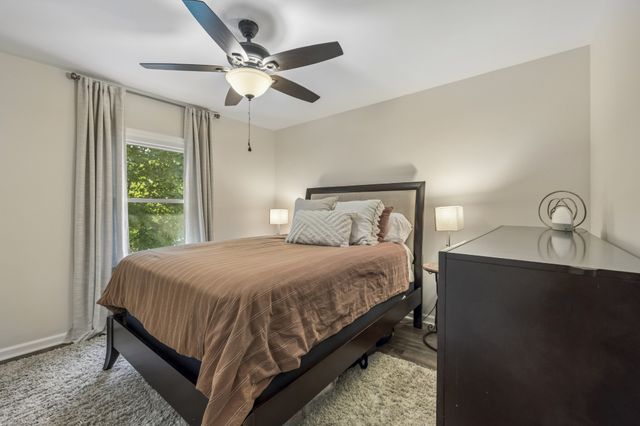 5053 English Village Dr, Nashville, TN 37211