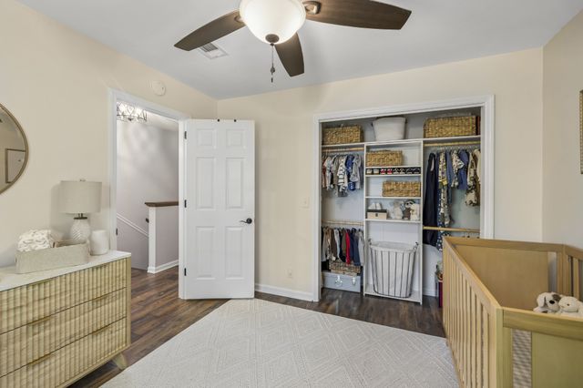 5053 English Village Dr, Nashville, TN 37211