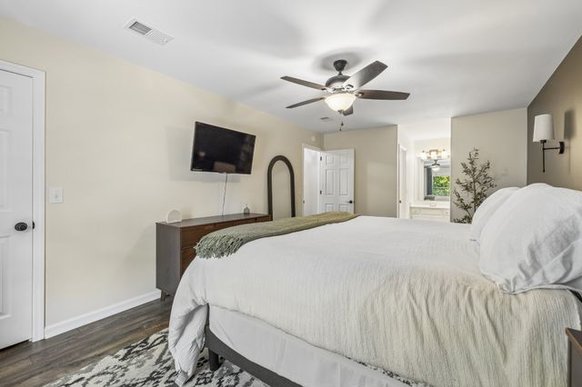 5053 English Village Dr, Nashville, TN 37211