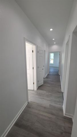 1010 Linden Street, La Marque, TX 77568