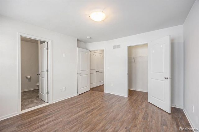 507 Midland Boulevard 26, Royal Oak, MI 48073