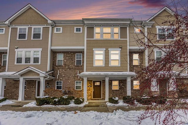 507 Midland Boulevard 26, Royal Oak, MI 48073