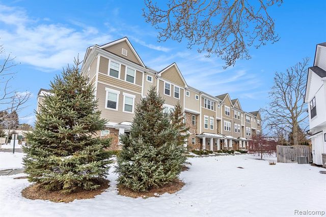 507 Midland Boulevard 26, Royal Oak, MI 48073