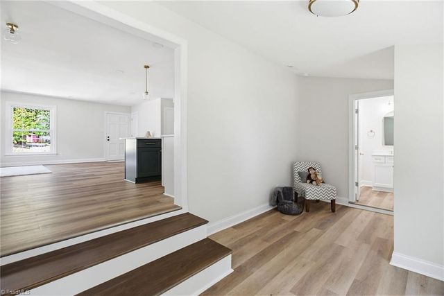 108 Flintfield Drive, Winston-salem, NC 27103