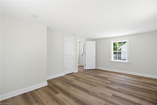 108 Flintfield Drive, Winston-salem, NC 27103