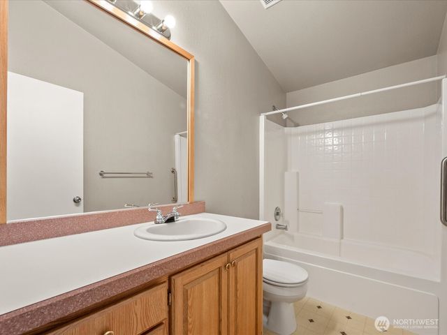 10018 Selma Circle, Anderson Island, WA 98303