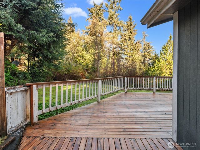 10018 Selma Circle, Anderson Island, WA 98303