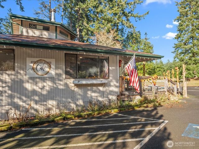 10018 Selma Circle, Anderson Island, WA 98303