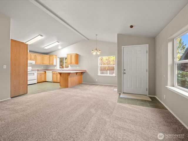 10018 Selma Circle, Anderson Island, WA 98303