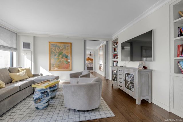 27010 Grand Central Parkway 30V, Floral Park, NY 11005
