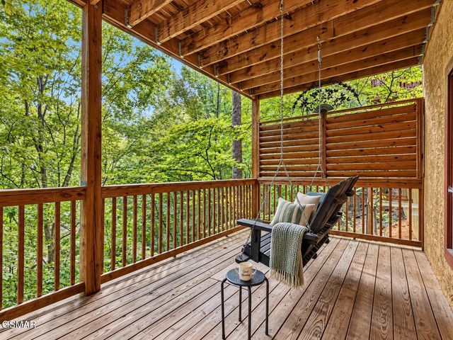 3521 Sand Ridge Way, Pigeon Forge, TN 37863
