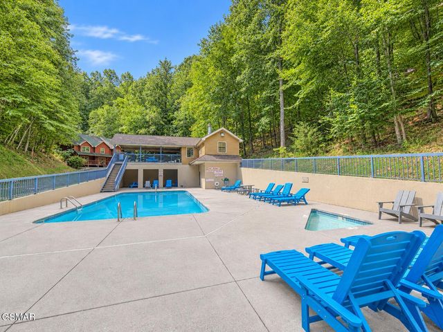 3521 Sand Ridge Way, Pigeon Forge, TN 37863